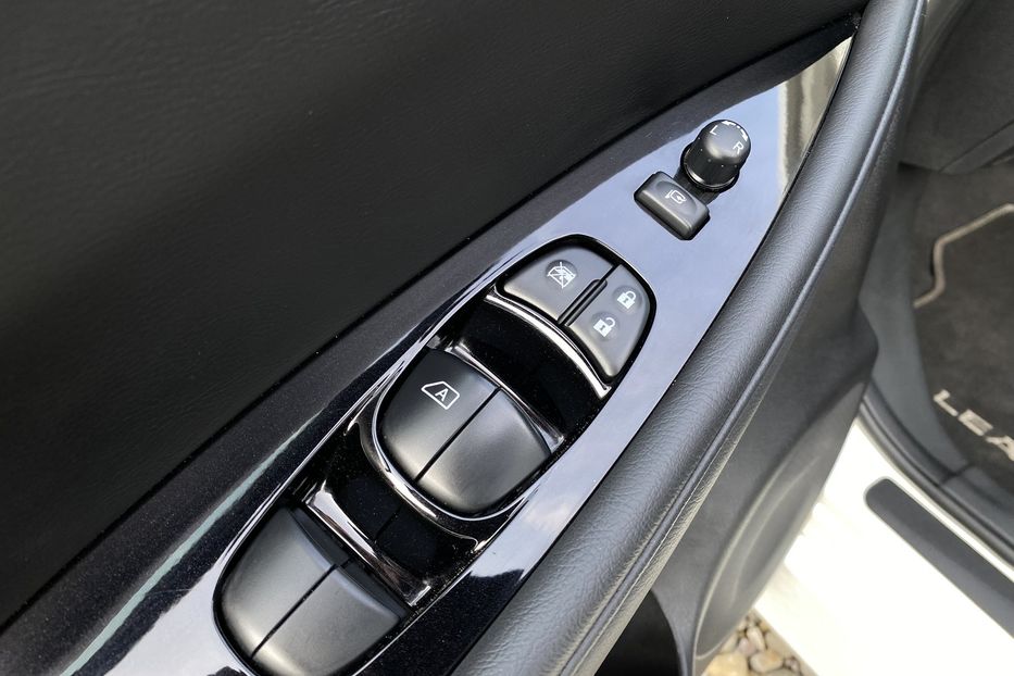 Продам Nissan Leaf 62кВтПдгрвкермасидіньКамера360 2020 года в Львове