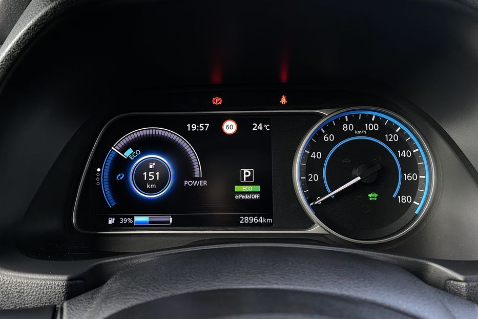 Продам Nissan Leaf 62кВтПдгрвкермасидіньКамера360 2020 года в Львове