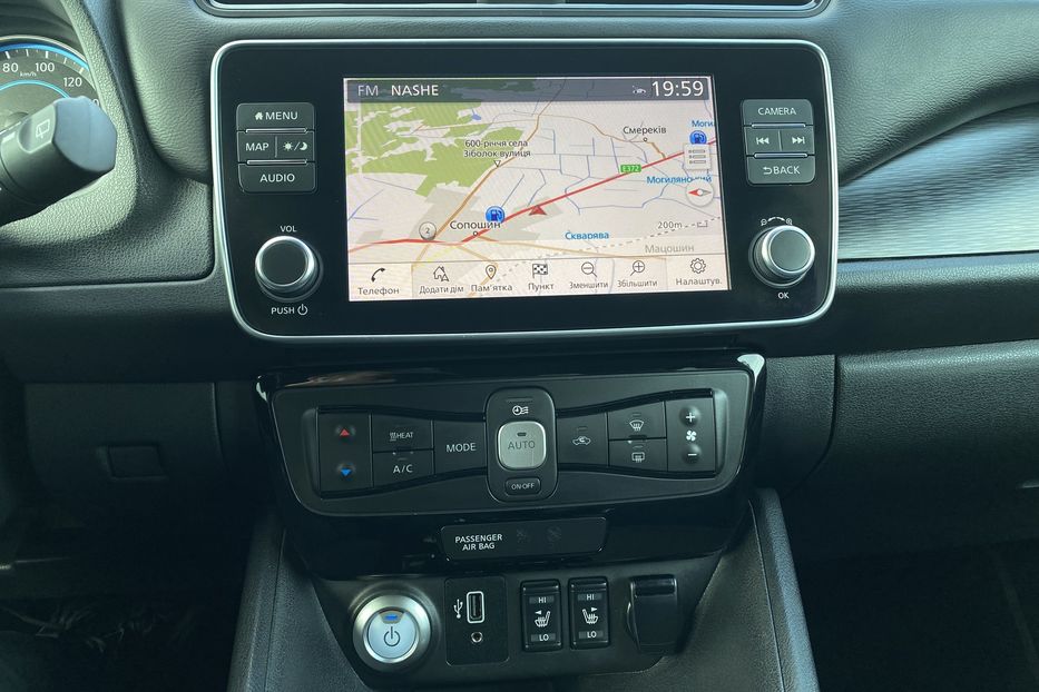 Продам Nissan Leaf 62кВтПдгрвкермасидіньКамера360 2020 года в Львове