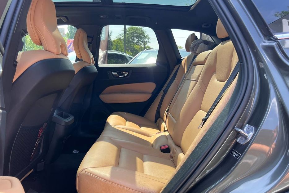 Продам Volvo XC60 2018 года в Черновцах