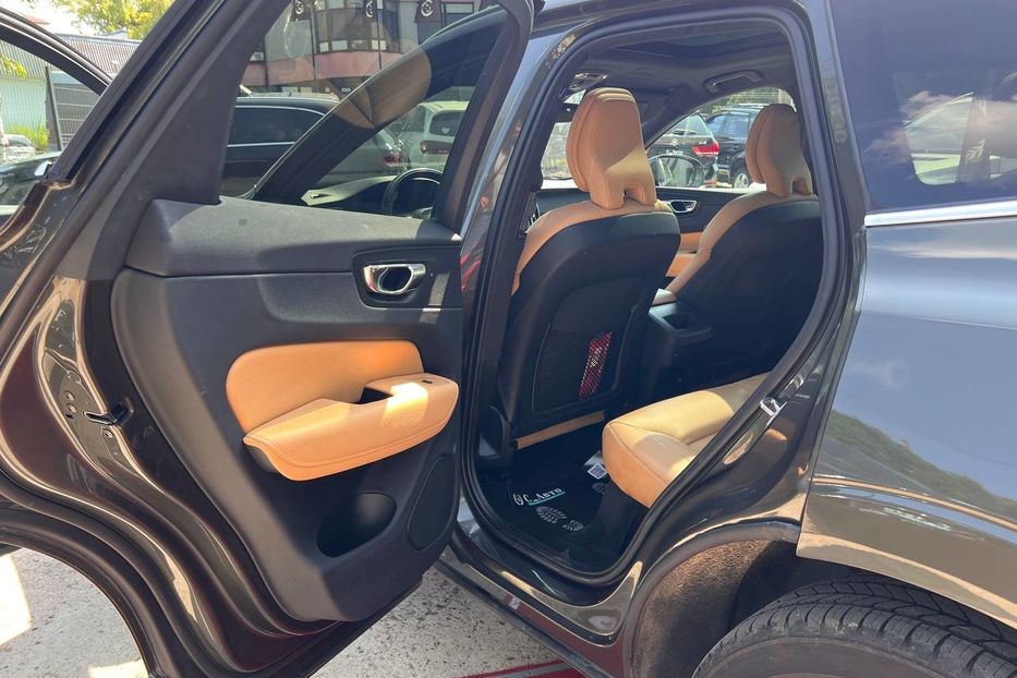 Продам Volvo XC60 2018 года в Черновцах