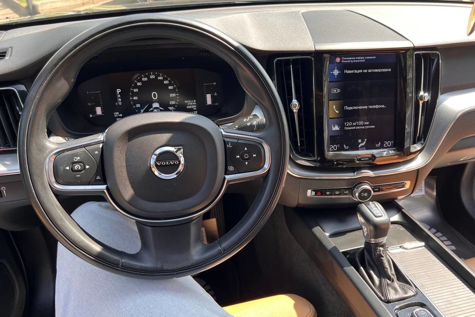 Продам Volvo XC60 2018 года в Черновцах