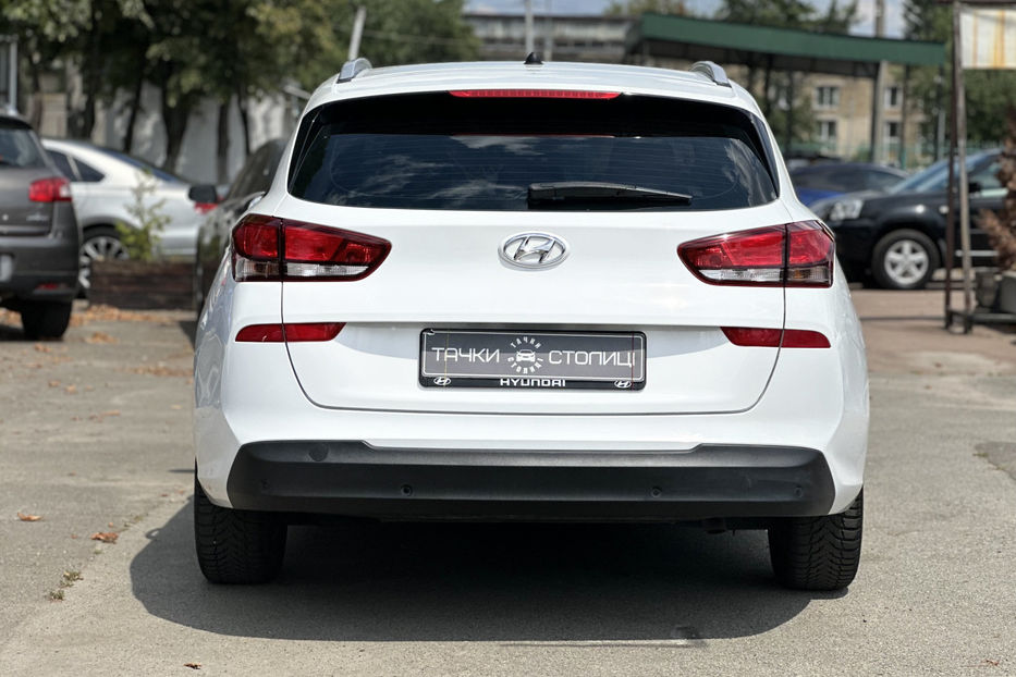 Продам Hyundai i30  2017 года в Киеве