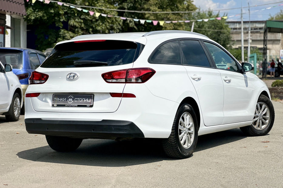 Продам Hyundai i30  2017 года в Киеве
