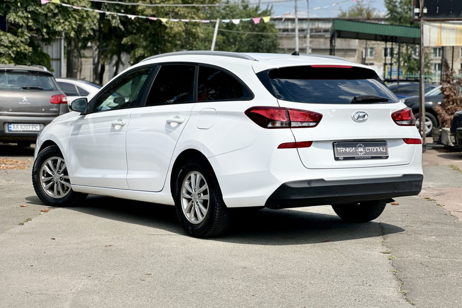 Продам Hyundai i30  2017 года в Киеве
