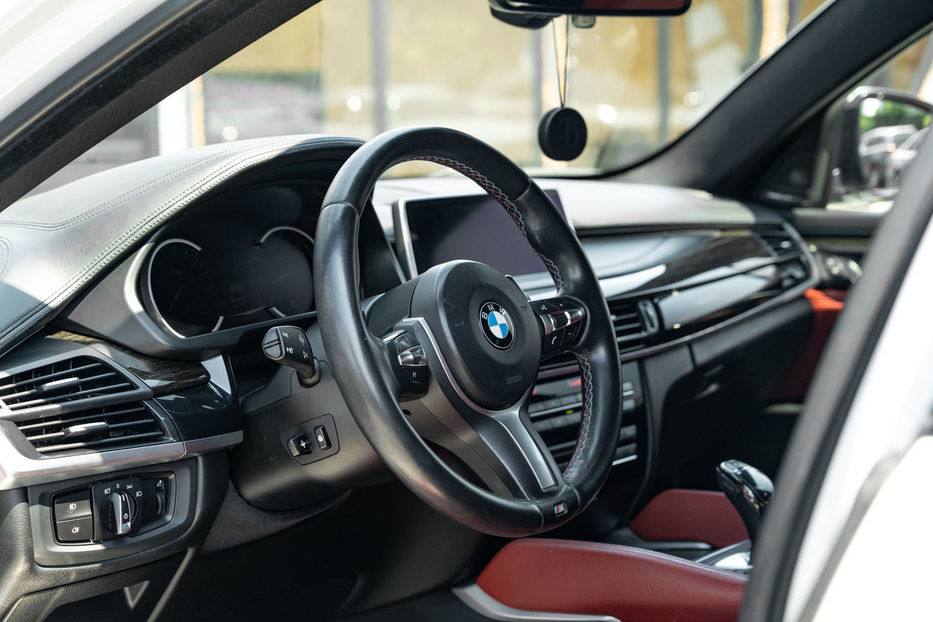 Продам BMW X6 50I Xdrive 2015 года в Черновцах