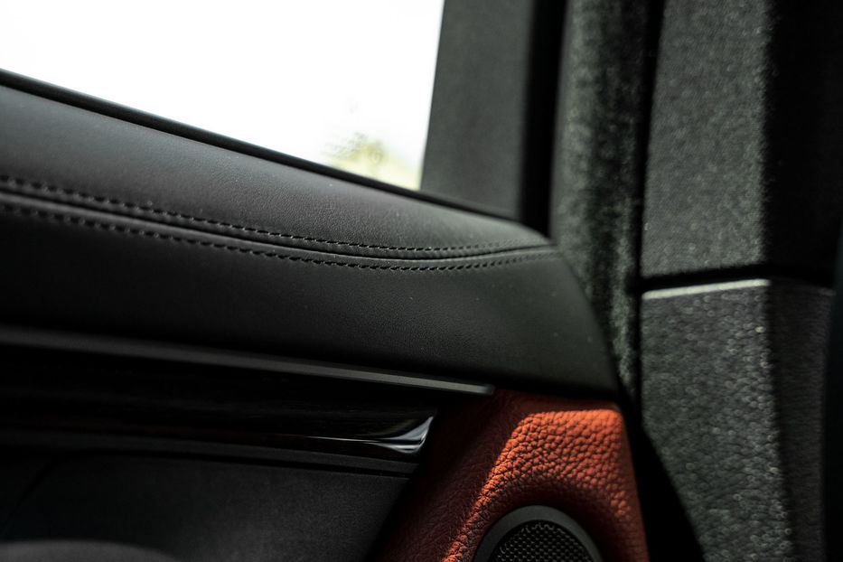 Продам BMW X6 50I Xdrive 2015 года в Черновцах