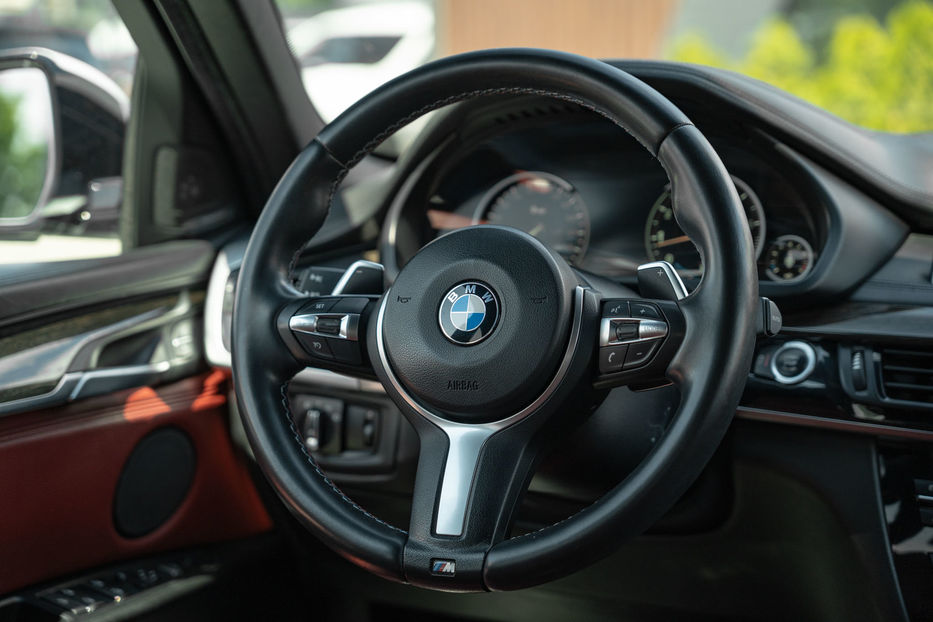 Продам BMW X6 50I Xdrive 2015 года в Черновцах