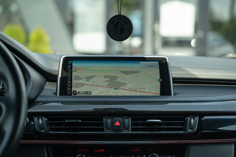 Продам BMW X6 50I Xdrive 2015 года в Черновцах