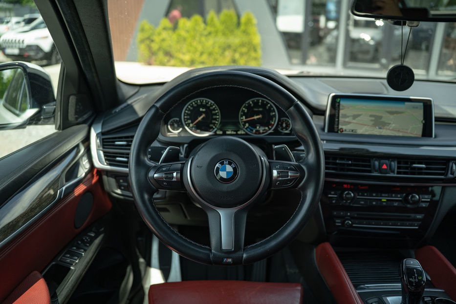 Продам BMW X6 50I Xdrive 2015 года в Черновцах