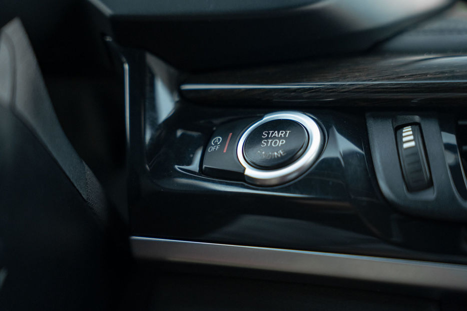 Продам BMW X6 50I Xdrive 2015 года в Черновцах