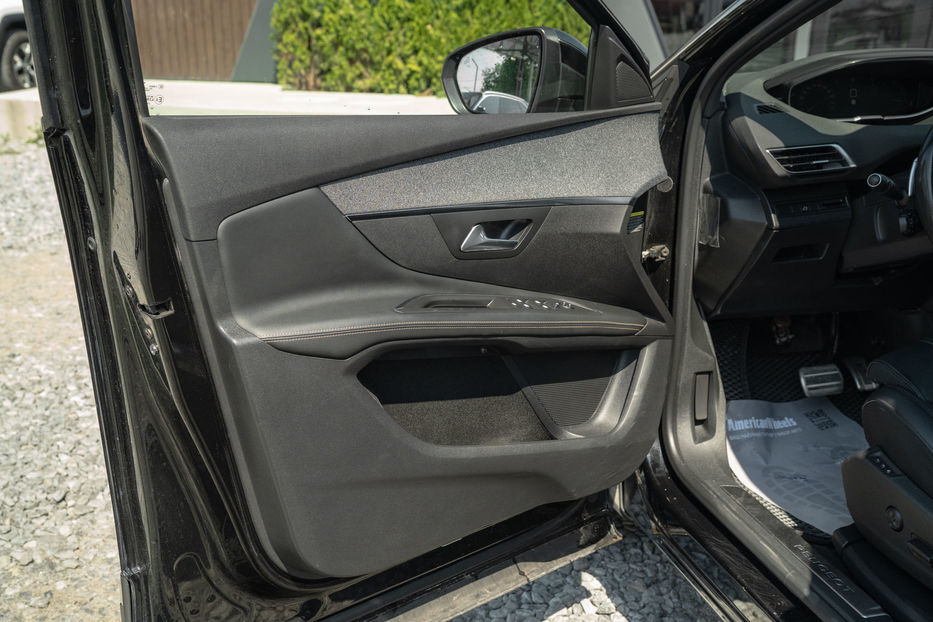 Продам Peugeot 3008 GT Line 2018 года в Черновцах