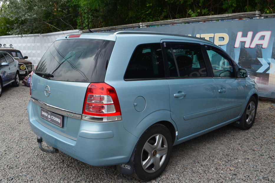 Продам Opel Zafira 2010 года в Киеве