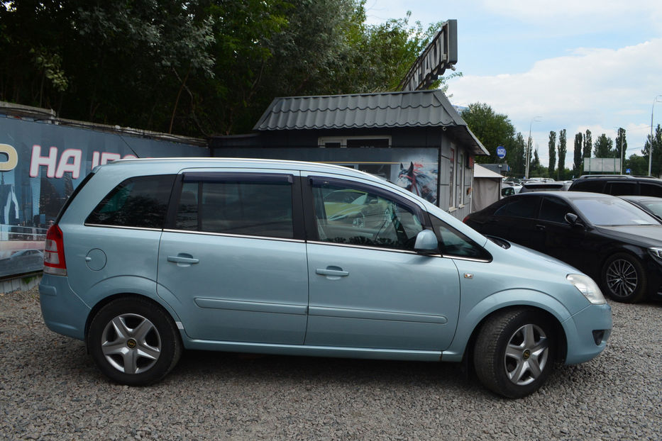 Продам Opel Zafira 2010 года в Киеве