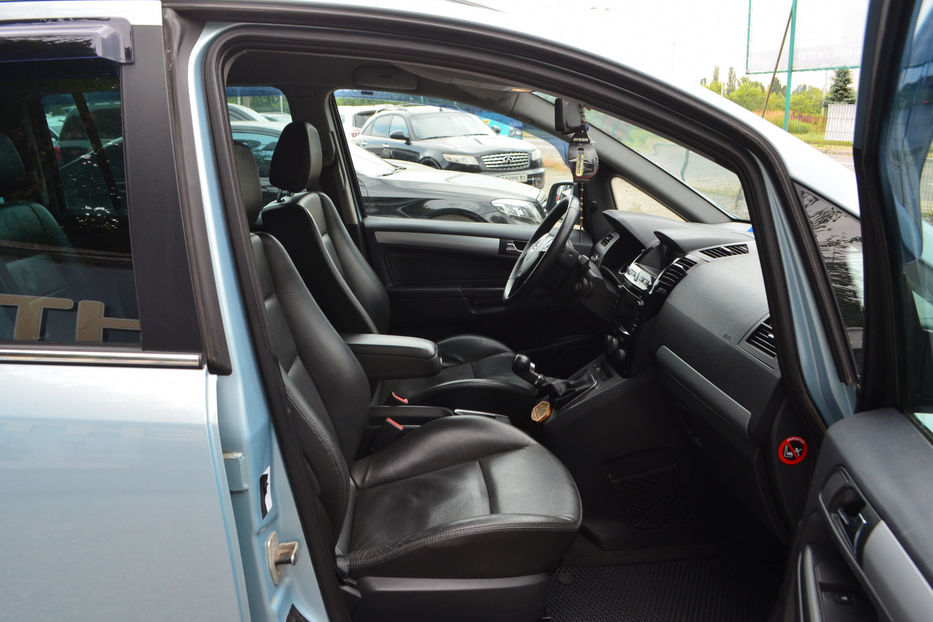 Продам Opel Zafira 2010 года в Киеве