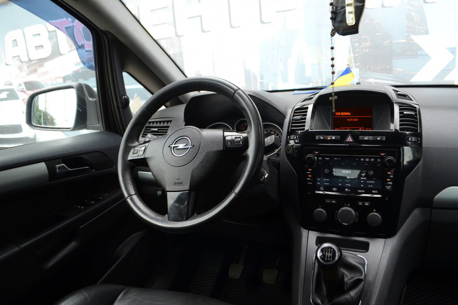 Продам Opel Zafira 2010 года в Киеве