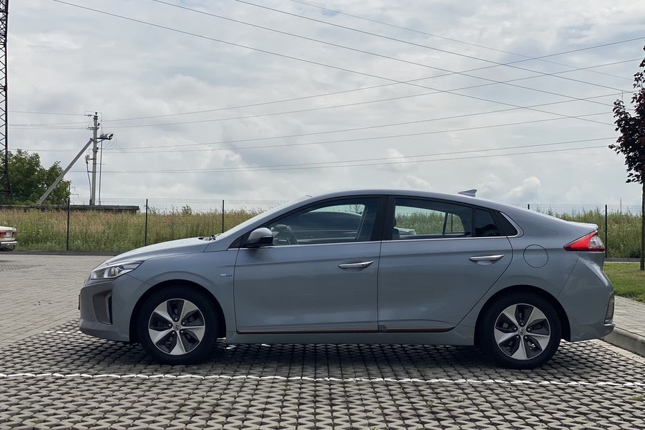 Продам Hyundai Ioniq 2017 года в Луцке