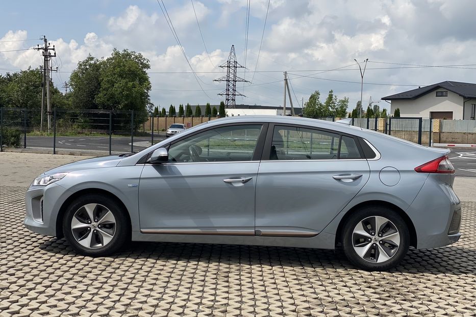 Продам Hyundai Ioniq 2017 года в Луцке