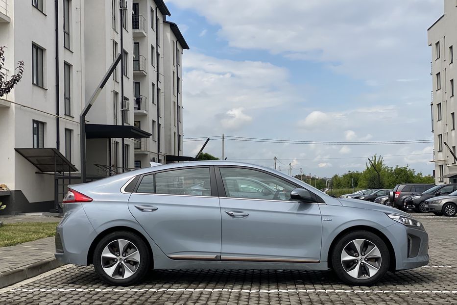 Продам Hyundai Ioniq 2017 года в Луцке