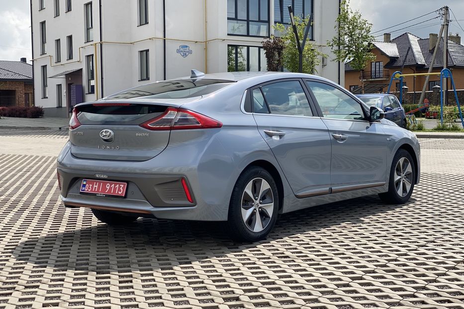 Продам Hyundai Ioniq 2017 года в Луцке