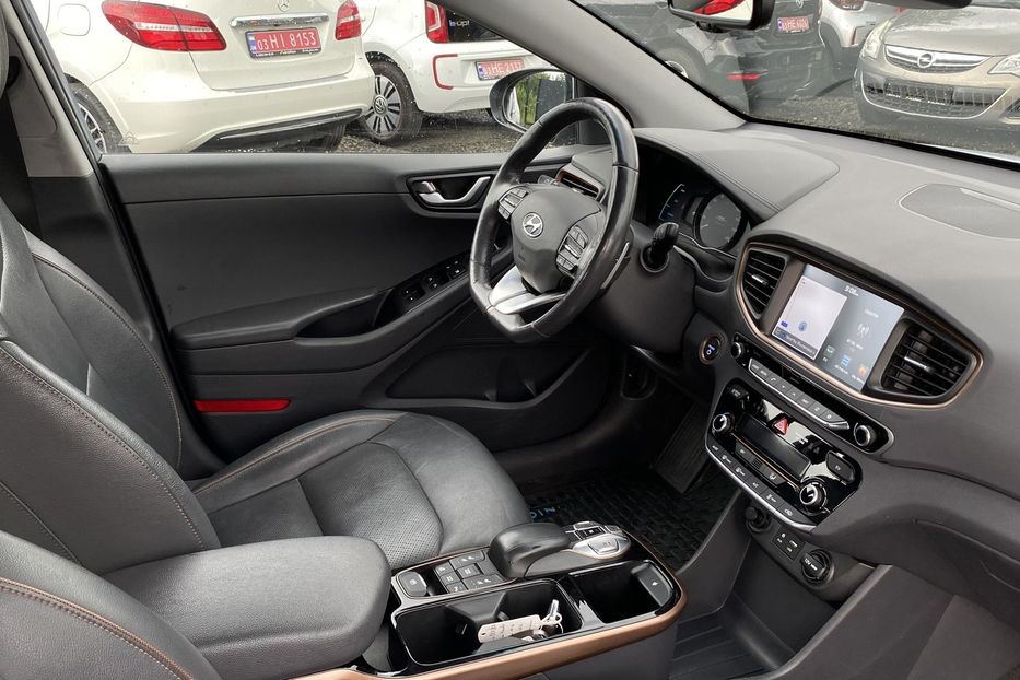 Продам Hyundai Ioniq 2017 года в Луцке
