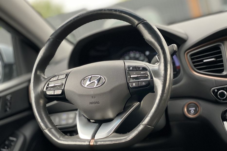 Продам Hyundai Ioniq 2017 года в Луцке