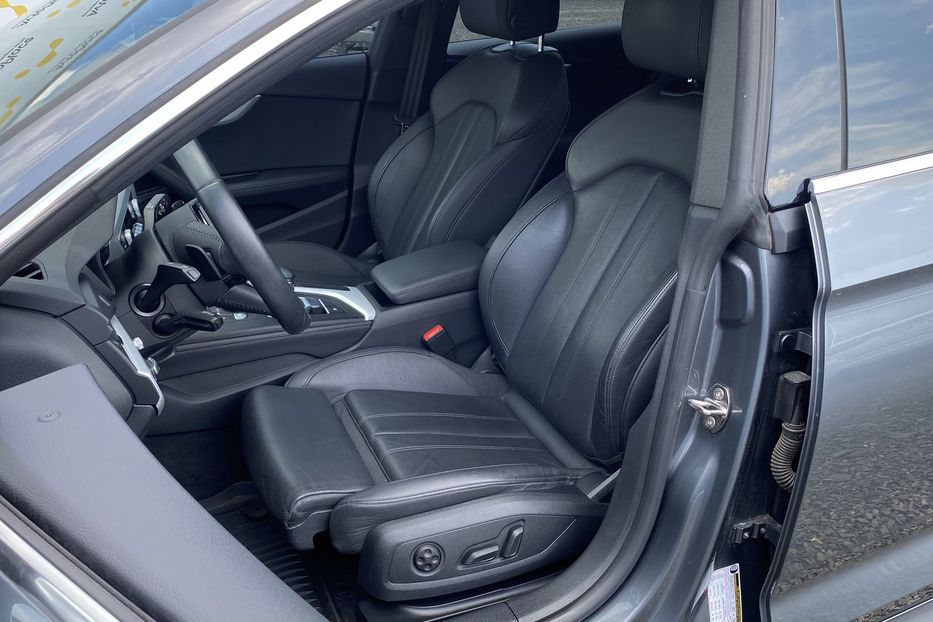 Продам Audi A5 Prestige 2019 года в Луцке