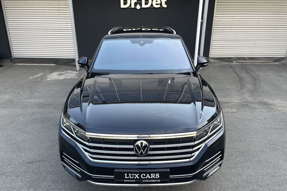 Продам Volkswagen Touareg 2021 года в Киеве