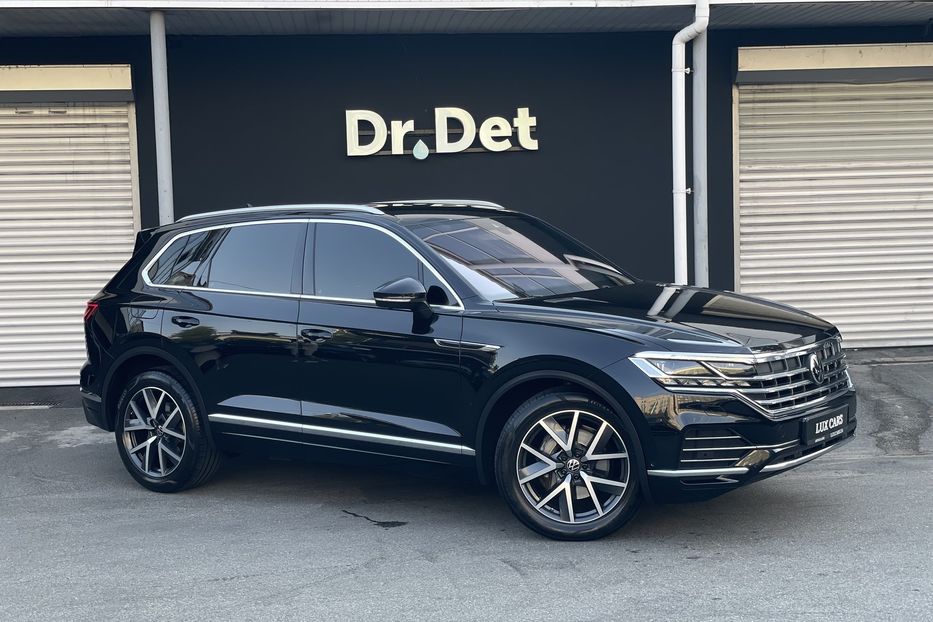 Продам Volkswagen Touareg 2021 года в Киеве