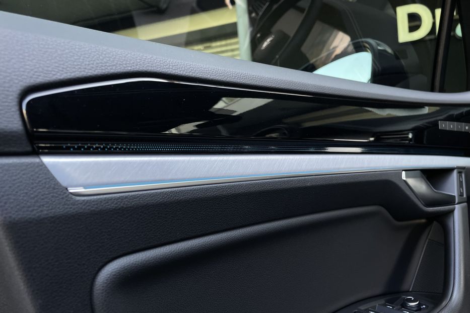 Продам Volkswagen Touareg 2021 года в Киеве