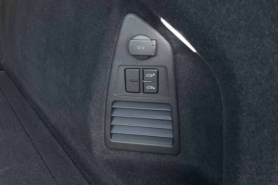 Продам Volkswagen Touareg 2021 года в Киеве
