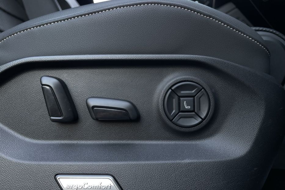 Продам Volkswagen Touareg 2021 года в Киеве