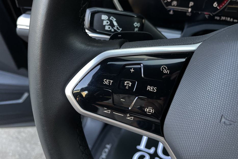 Продам Volkswagen Touareg 2021 года в Киеве