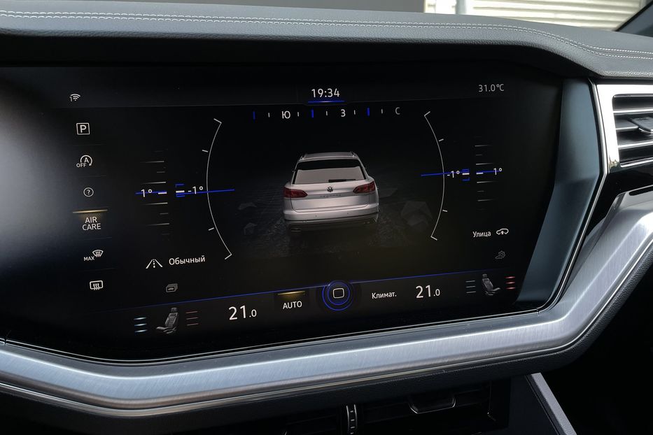 Продам Volkswagen Touareg 2021 года в Киеве