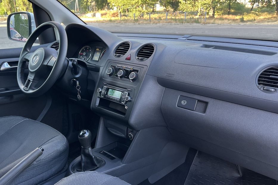Продам Volkswagen Caddy пасс. Comfortline 2013 года в Николаеве