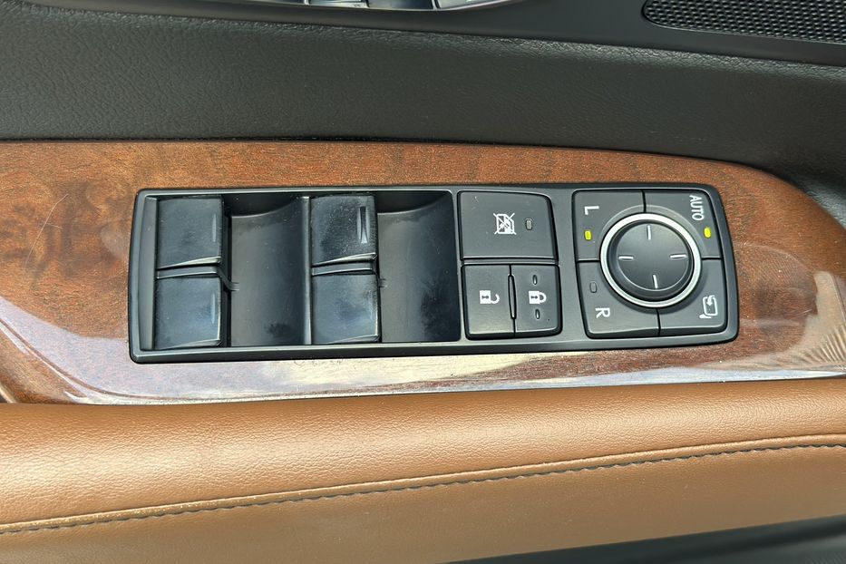 Продам Lexus RX 350 2013 года в Киеве