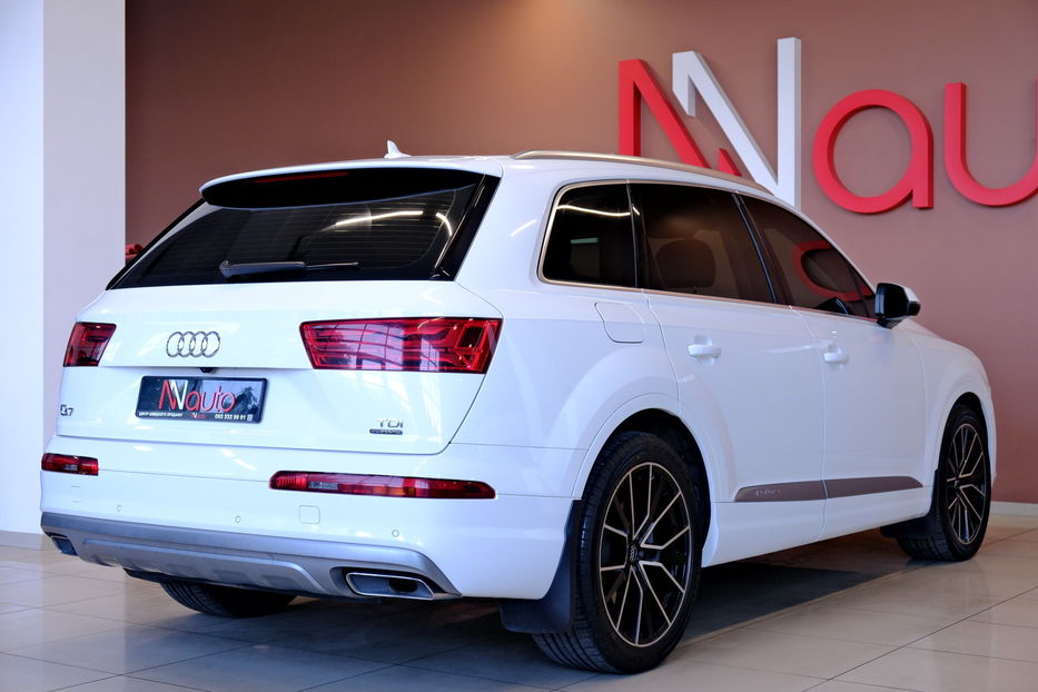 Продам Audi Q7 2016 года в Одессе