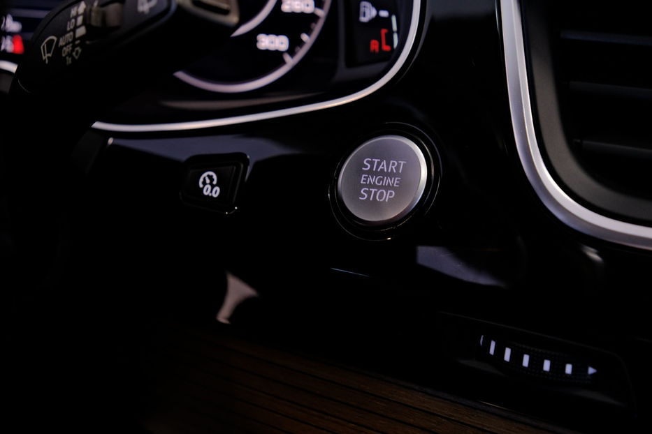 Продам Audi Q7 2016 года в Одессе
