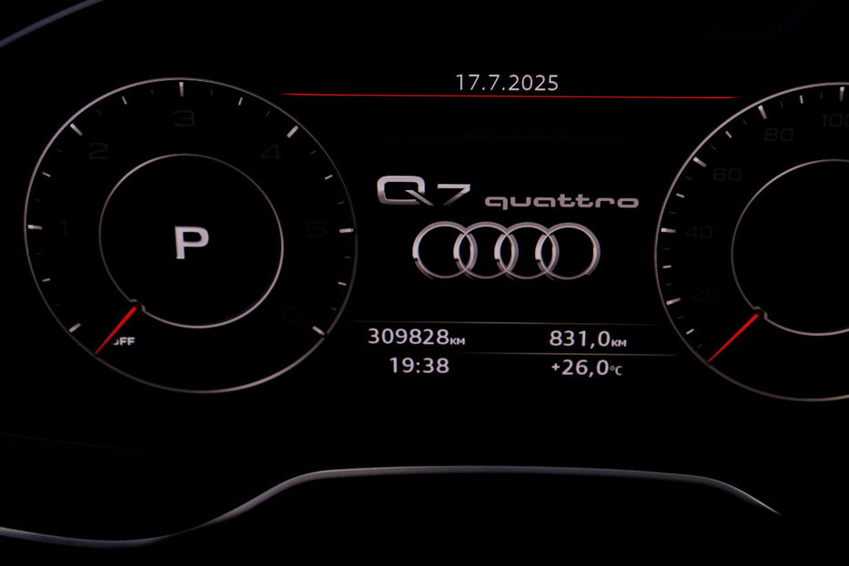 Продам Audi Q7 2016 года в Одессе