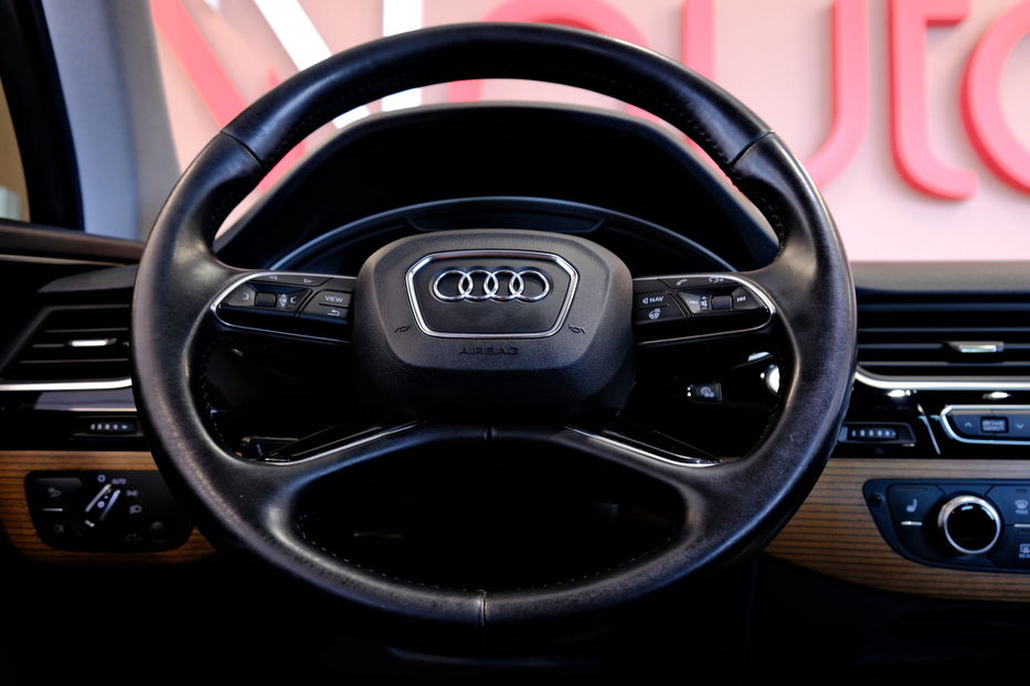 Продам Audi Q7 2016 года в Одессе
