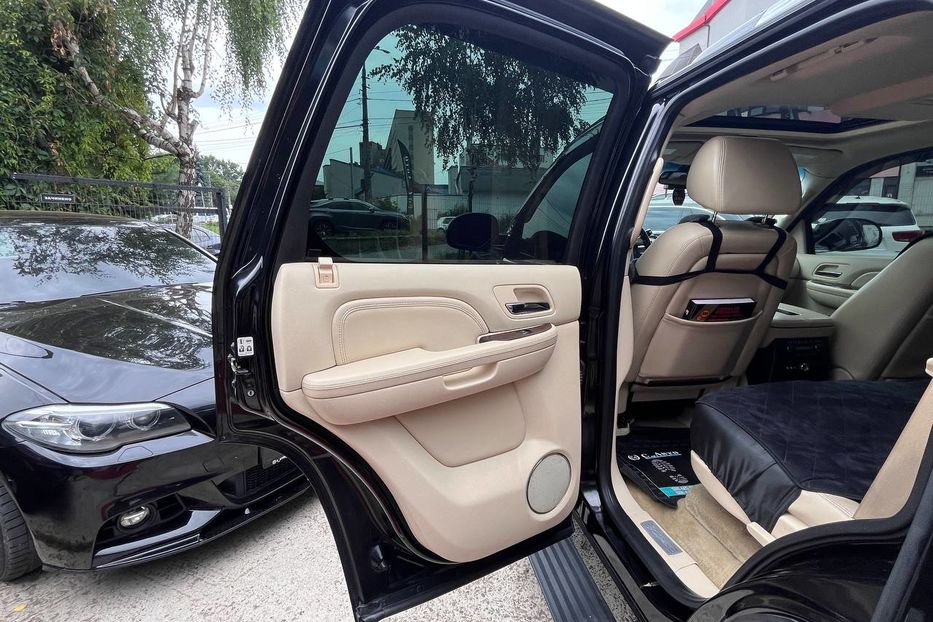 Продам Cadillac Escalade 2008 года в Черновцах