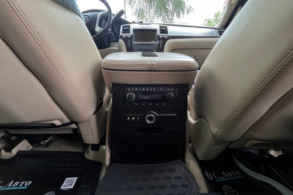 Продам Cadillac Escalade 2008 года в Черновцах