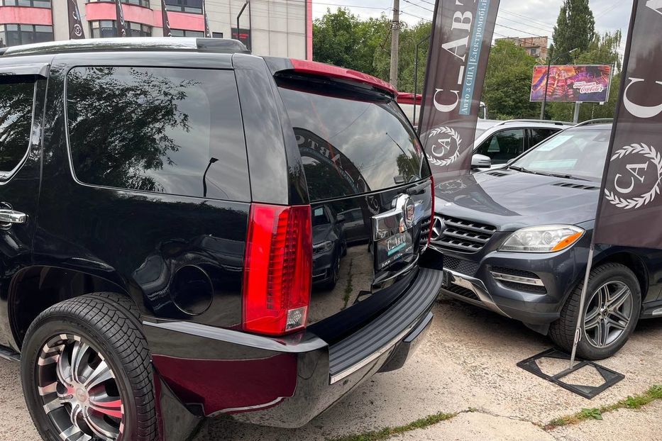 Продам Cadillac Escalade 2008 года в Черновцах