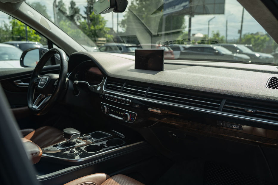 Продам Audi Q7 Prestige 2016 года в Черновцах