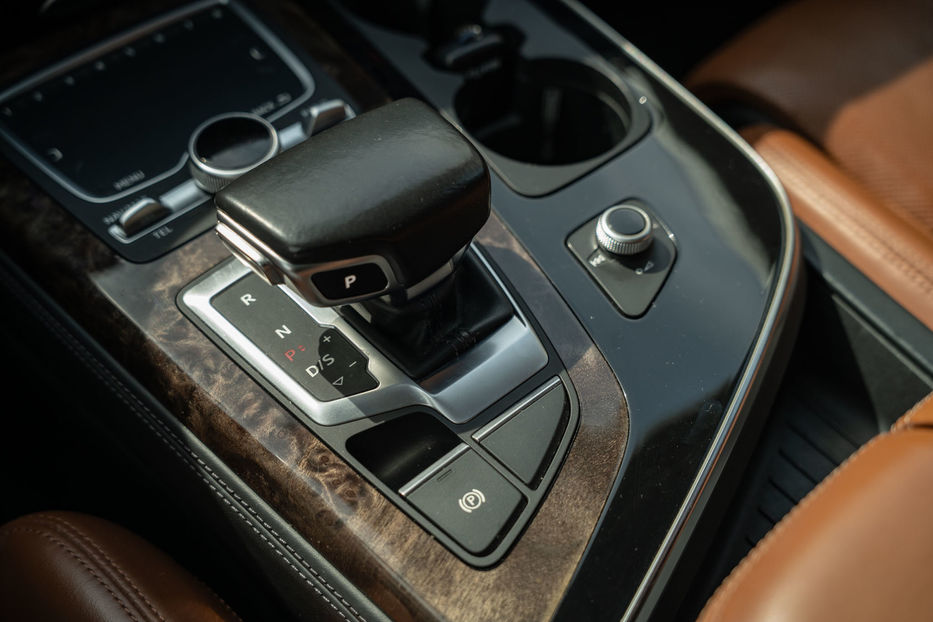 Продам Audi Q7 Prestige 2016 года в Черновцах