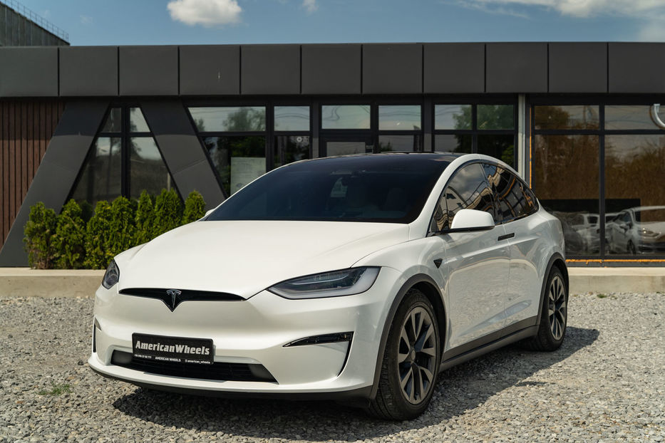 Продам Tesla Model X 2023 года в Черновцах