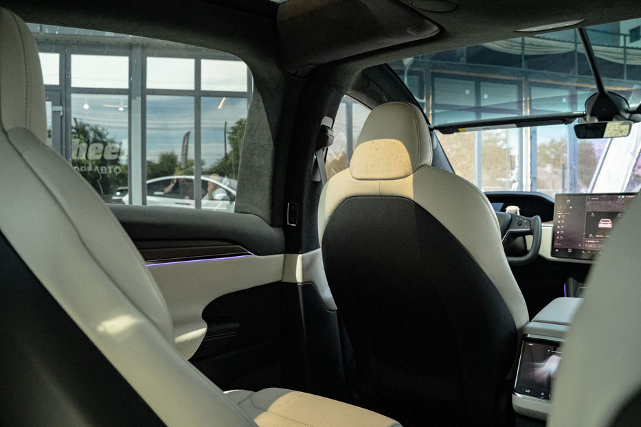 Продам Tesla Model X 2023 года в Черновцах