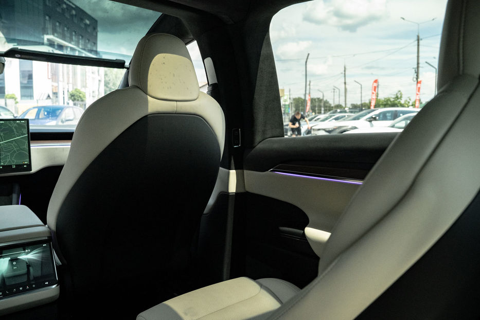 Продам Tesla Model X 2023 года в Черновцах