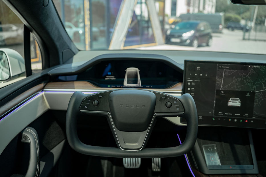 Продам Tesla Model X 2023 года в Черновцах