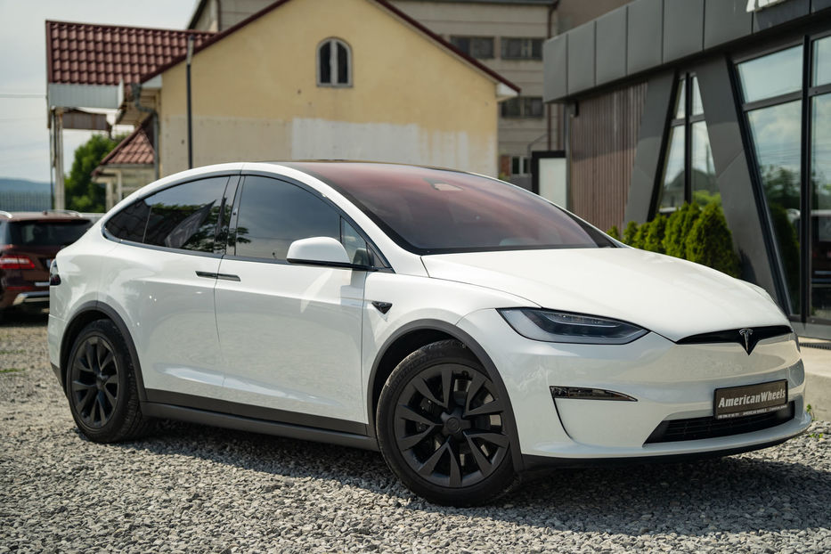 Продам Tesla Model X 2023 года в Черновцах